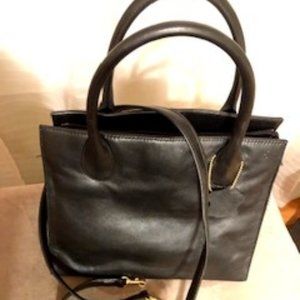 CLASSIC BLACK BAG!
